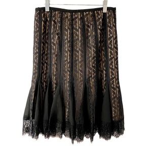 Ann Taylor Loft Petite Size 4P Lace Skirt with Nude Lining and Gussets at Hem